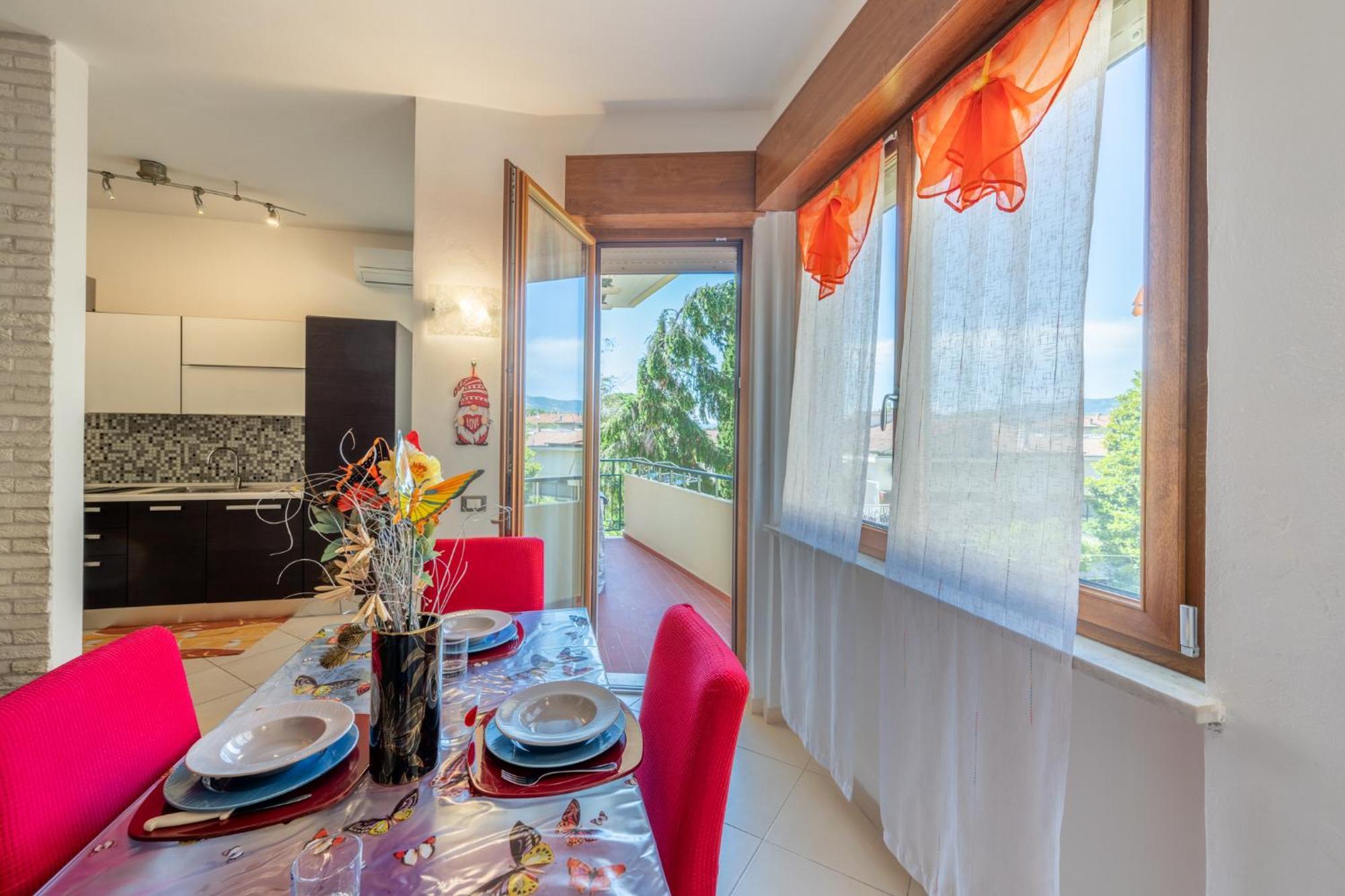 New Luxury 2Bdr Terrace, Views, Ac Appartement Marina Di Carrara Buitenkant foto