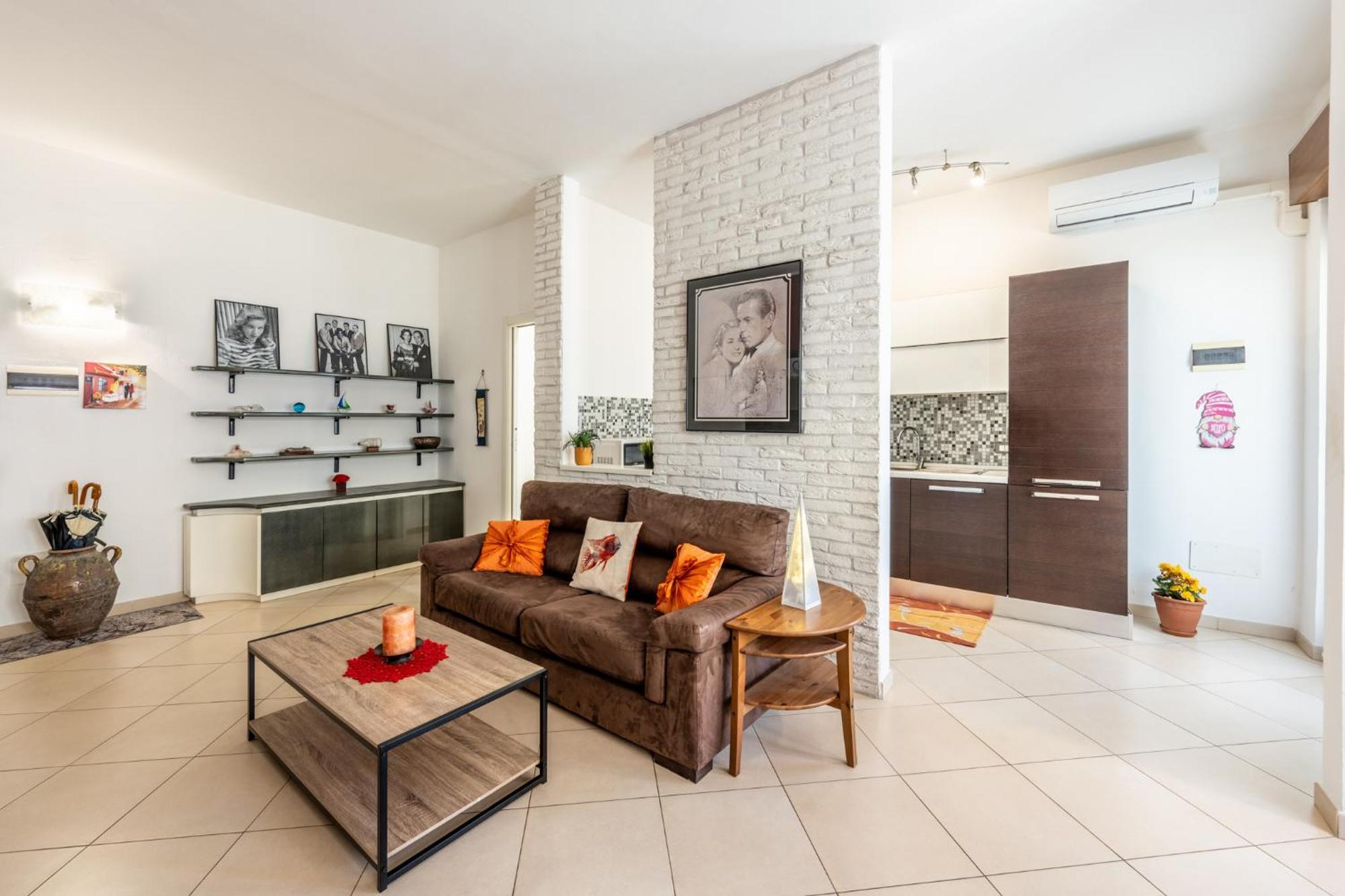New Luxury 2Bdr Terrace, Views, Ac Appartement Marina Di Carrara Buitenkant foto